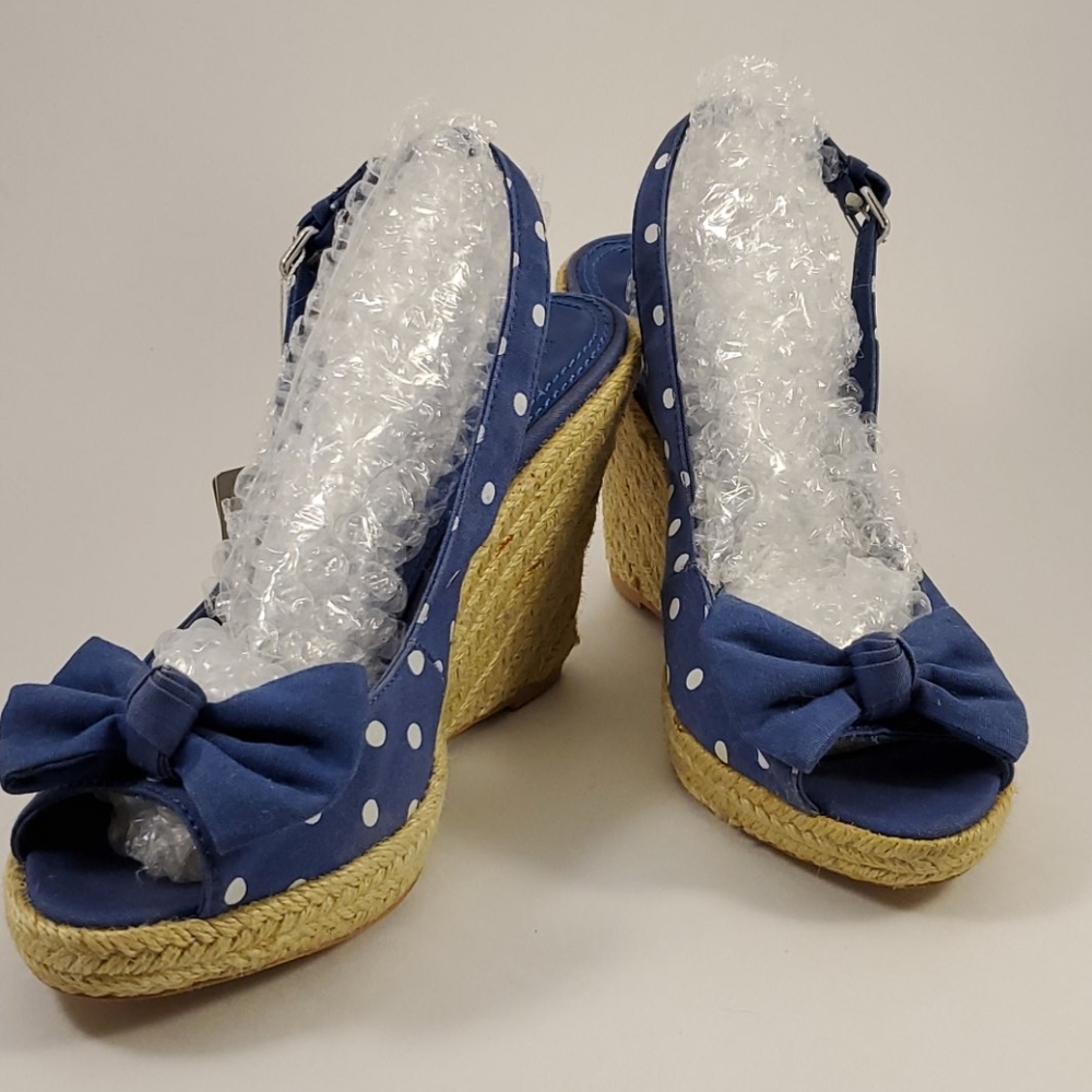 Zara Trafaluc white polka dot on blue wedges NWT